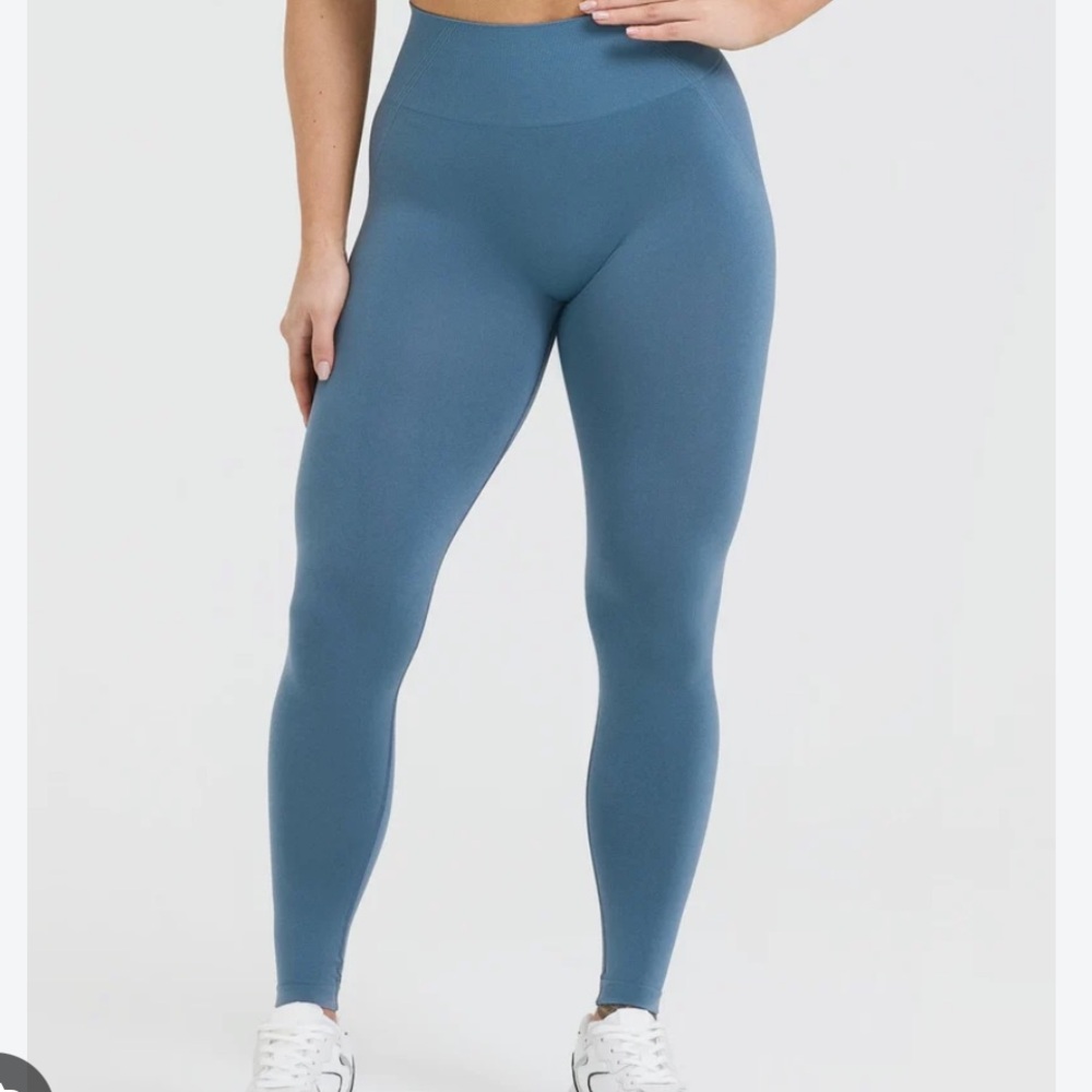 Oner Active Moonstone Blue Effortless legging sz m